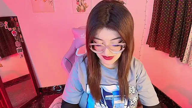 isaferrer06 online show from November 2025 04:56:01 AM