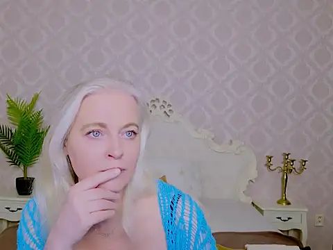 Anais Janson online show from April 2026 02:14:02 PM