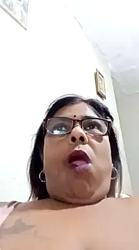Snapshot of mileesha chatting on February 2025 05:52:02 PM mileesha online show from February 2025 05:52:02 PM