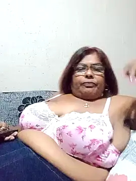 Snapshot of mileesha chatting on September 2025 06:52:02 PM mileesha online show from September 2025 06:52:02 PM