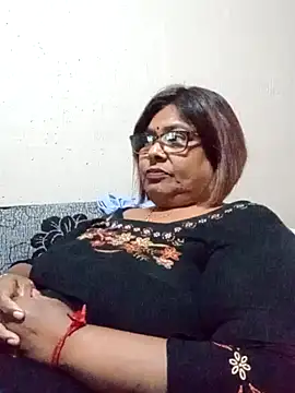 Snapshot of mileesha chatting on September 2025 06:41:02 PM mileesha online show from September 2025 06:41:02 PM
