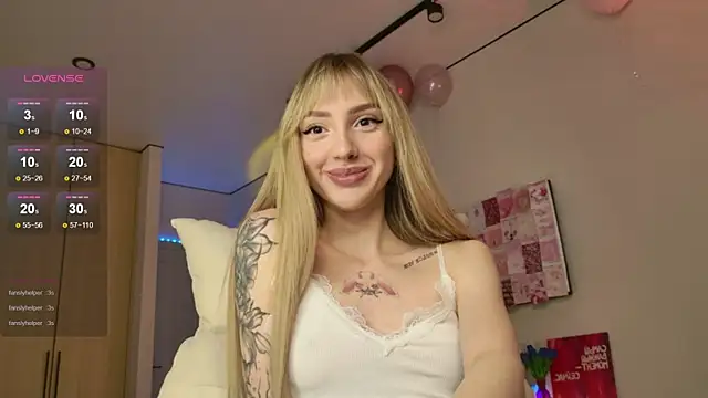 Lunainnk online show from December 2025 12:20:02 AM