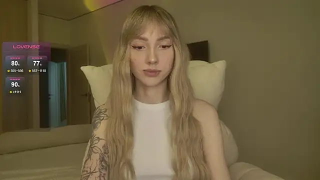 Lunainnk online show from April 2026 12:53:01 AM
