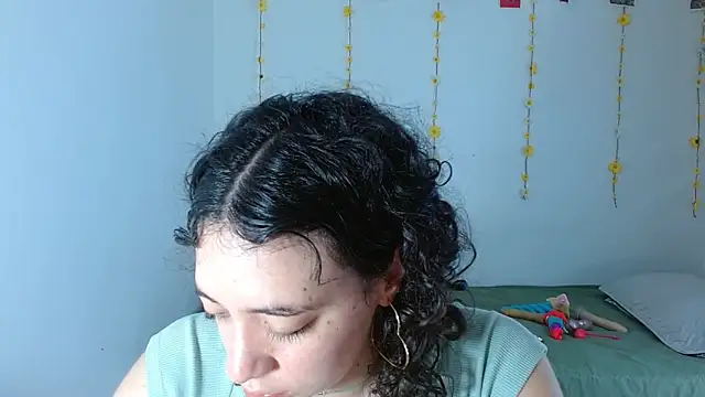 Snapshot of sajecrismaa chatting on February 2026 05:38:01 PM sajecrismaa online show from February 2026 05:38:01 PM