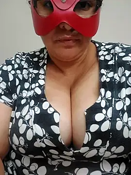 Snapshot of evli_ateslicift chatting on October 2025 12:02:01 PM evli ateslicift online show from October 2025 12:02:01 PM