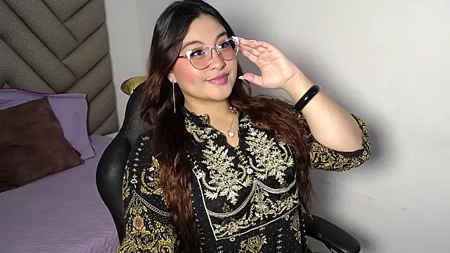 Snapshot of heluejamil chatting on October 2025 12:19:01 PM heluejamil online show from October 2025 12:19:01 PM