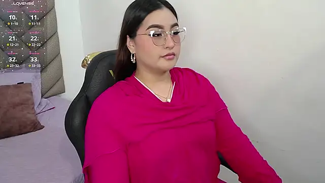 Snapshot of heluejamil chatting on October 2025 08:02:02 PM heluejamil online show from October 2025 08:02:02 PM