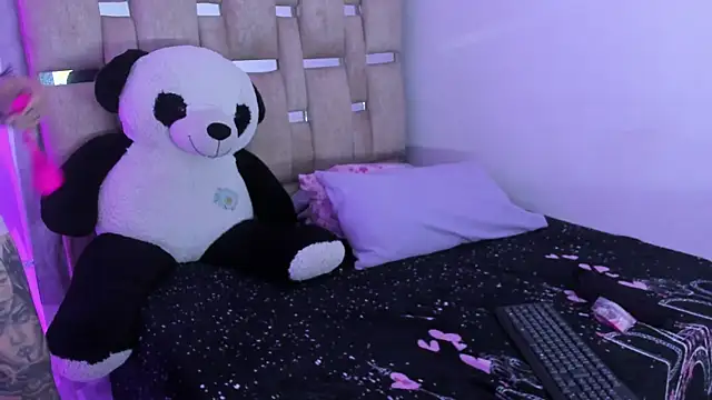 JulianaCarter online show from November 2025 08:09:01 PM