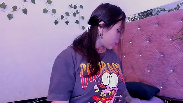 Snapshot of JulianaCarter chatting on May 2026 08:03:02 PM JulianaCarter online show from May 2026 08:03:02 PM