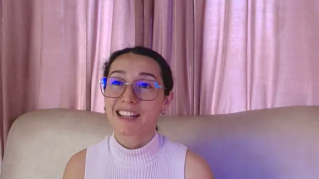 Ginevra esposito online show from April 2026 12:49:01 PM