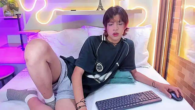 Snapshot of Dan_Copers chatting on October 2025 02:08:01 PM Dan Copers online show from October 2025 02:08:01 PM