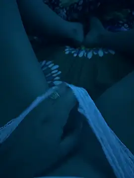 sofia  blaze online show from November 2025 06:12:01 AM