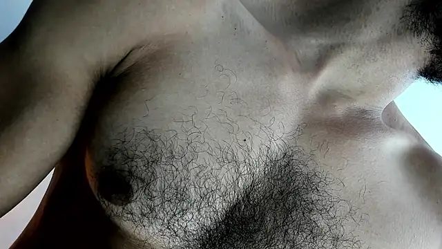 latinhotmuscle online show from November 2025 08:04:02 AM