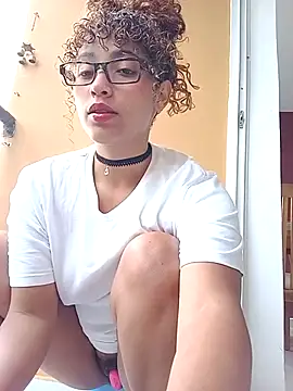 Vikyvoyeur online show from November 2025 07:12:01 PM