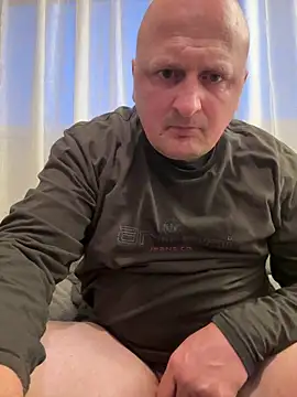 Attila120 online show from April 2026 07:09:02 PM