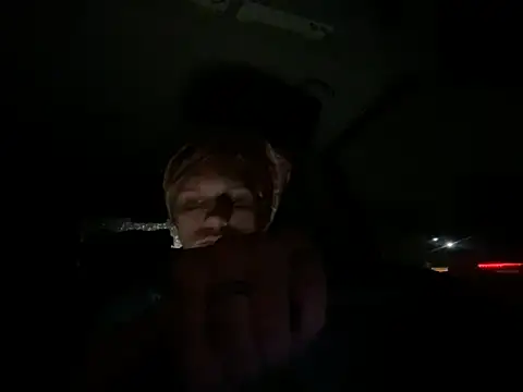 Snapshot of XanderOzzz chatting on November 2025 04:26:02 AM XanderOzzz online show from November 2025 04:26:02 AM