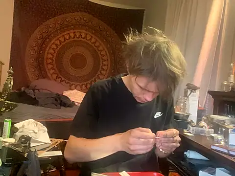 Snapshot of XanderOzzz chatting on November 2025 10:37:01 PM XanderOzzz online show from November 2025 10:37:01 PM