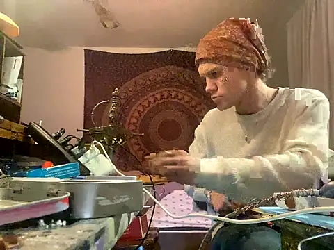 Snapshot of XanderOzzz chatting on November 2025 09:30:01 AM XanderOzzz online show from November 2025 09:30:01 AM