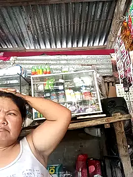 Snapshot of Mari_fvcks chatting on October 2025 02:56:01 AM Mari fvcks online show from October 2025 02:56:01 AM