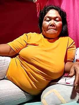 Snapshot of Mari_fvcks chatting on November 2025 08:35:01 AM Mari fvcks online show from November 2025 08:35:01 AM