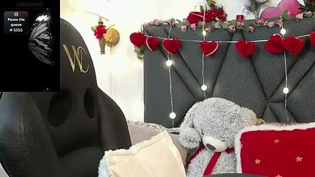 IndraKaur  online show from March 2026 12:10:02 PM