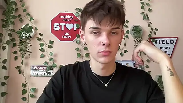 Snapshot of Milk_Guy chatting on September 2025 10:50:01 AM Milk Guy online show from September 2025 10:50:01 AM
