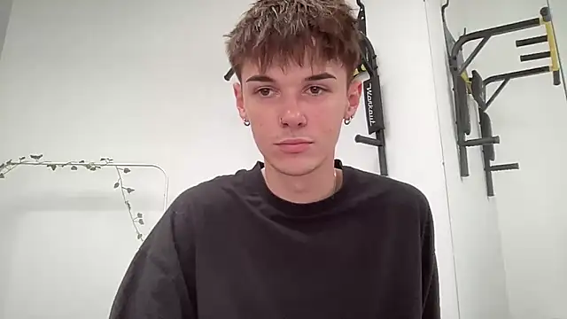 Snapshot of Milk_Guy chatting on September 2025 01:05:02 PM Milk Guy online show from September 2025 01:05:02 PM