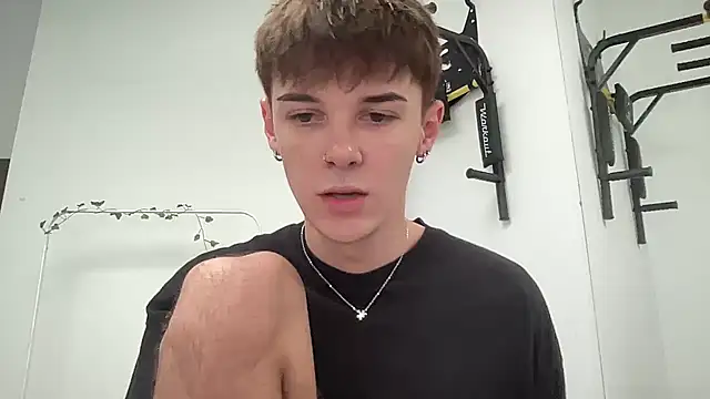 Snapshot of Milk_Guy chatting on October 2025 09:28:02 AM Milk Guy online show from October 2025 09:28:02 AM