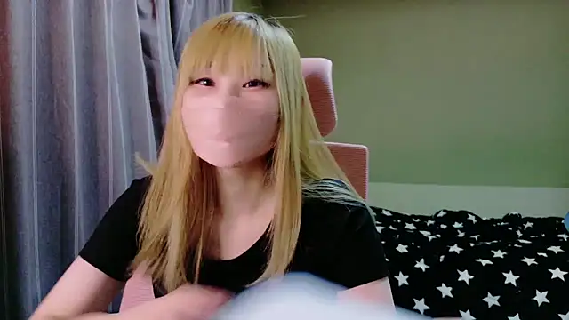 Snapshot of miyu0002 chatting on October 2025 12:55:01 PM miyu0002 online show from October 2025 12:55:01 PM