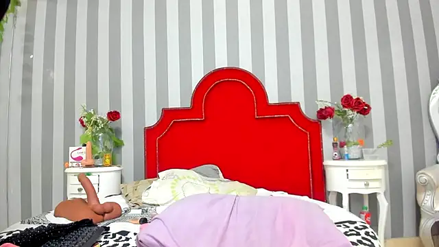 Salomee hernandez online show from December 2025 12:47:01 PM