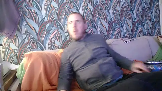 Snapshot of gaydavid chatting on September 2025 08:22:02 PM gaydavid online show from September 2025 08:22:02 PM