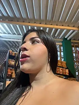 Isaa-Sweet online show from November 2025 10:56:01 PM