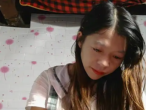 Mina ti online show from October 2025 11:03:02 PM