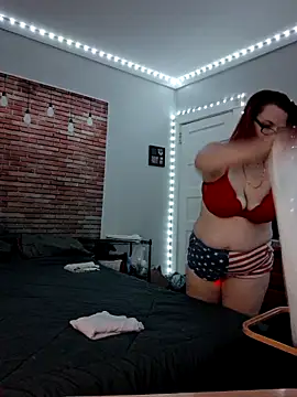 Snapshot of queenpeaches121 chatting on October 2025 10:37:02 AM queenpeaches121 online show from October 2025 10:37:02 AM