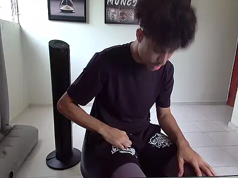 Dollarhot30 online show from February 2026 07:34:02 PM