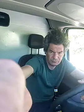 twitshe online show from April 2026 12:39:01 PM