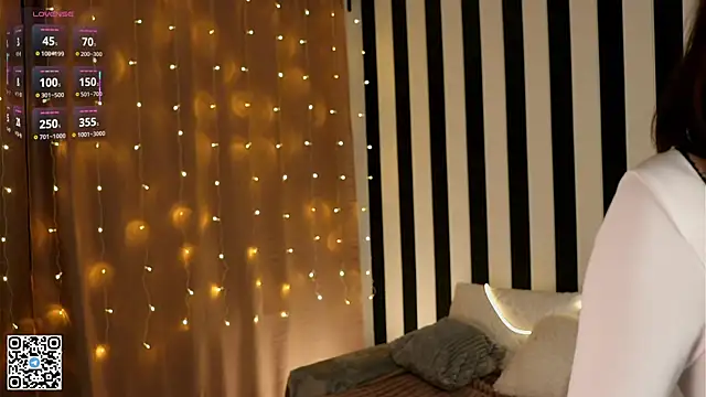 LorinaMaffitt online show from November 2025 06:07:01 PM