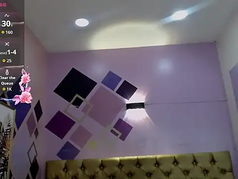 Snapshot of tiiny_emilly chatting on February 2026 05:25:01 PM tiiny emilly online show from February 2026 05:25:01 PM