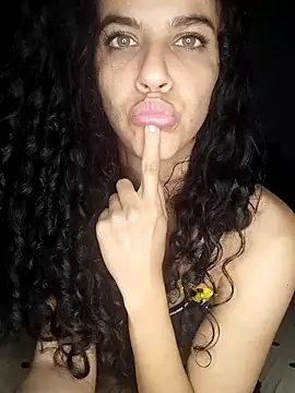 lucerocutte online show from November 2025 04:04:01 AM