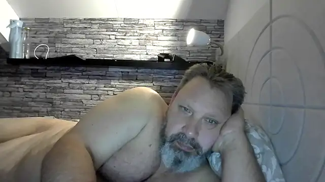 BigMan738xh online show from June 2026 10:04:02 PM