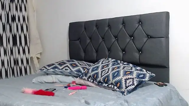 Angeliicaxx online show from October 2025 12:42:02 AM