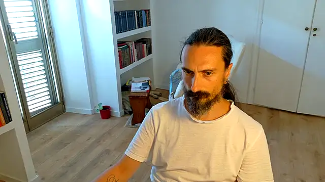 Mrkurt86 online show from August 2026 04:28:01 PM