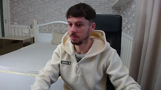 JonahShaw online show from October 2025 04:33:01 AM