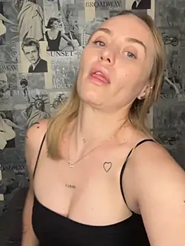 LiluMoon   online show from July 2026 06:46:02 PM