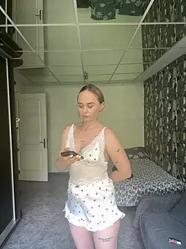 LiluMoon   online show from July 2026 10:44:01 AM