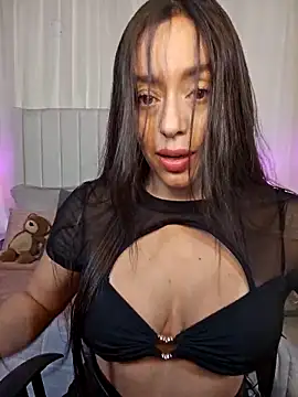 AriadnaTaylor online show from April 2026 05:00:02 PM