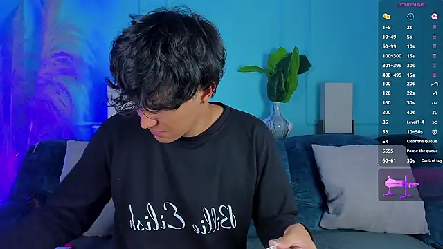 Leo Savage  online show from January 2026 03:42:02 AM