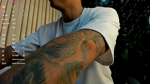 Snapshot of Alexander_ferre chatting on October 2025 02:25:02 PM Alexander ferre online show from October 2025 02:25:02 PM