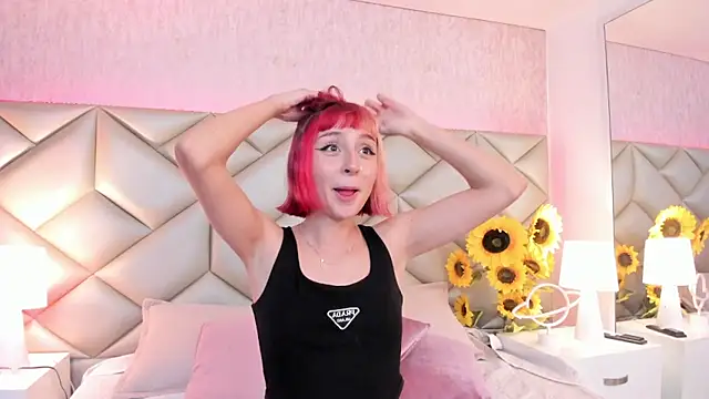 dafnne hall online show from November 2025 04:26:02 AM