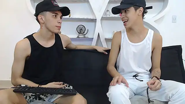 THREE GUYS HOT online show from November 2025 07:25:02 PM